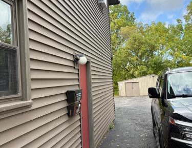 Single Room with Shared Bathroom