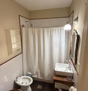 One-Bedroom Bungalow