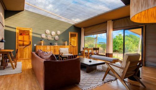 One-Bedroom King VIP Tent with All-Inclusive Safari Experience