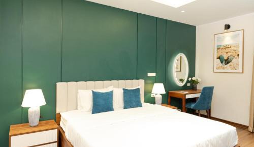 King Room with Balcony