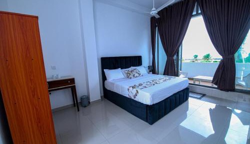 Deluxe Double Room with Balcony and Sea View