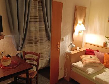 Small Single Room
