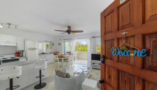One-Bedroom Apartment with Balcony and Sea View