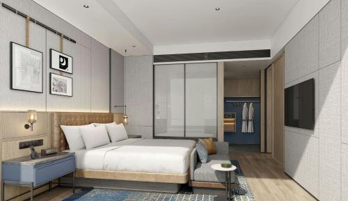 King Suite with Mountain View