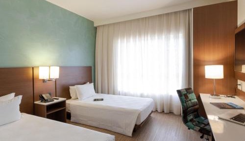 Standard Apartment with Twin Beds