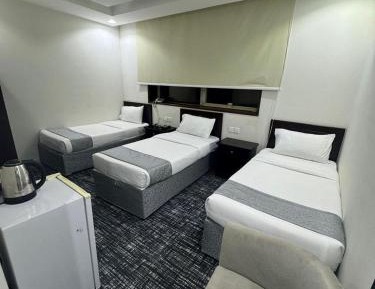 Economy Triple Room