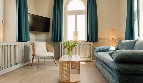 Deluxe Suite with Sea View