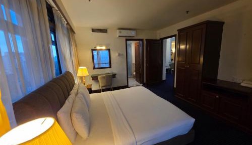 Two-Bedroom Suite