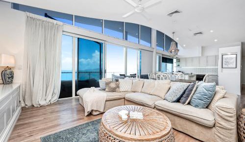 Three-Bedroom Apartment with Ocean View