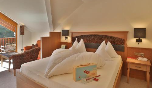 Superior Double Room with Balcony