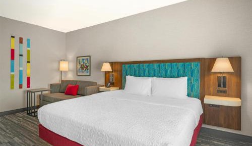 King Studio Suite with Sofa Bed - Non-Smoking