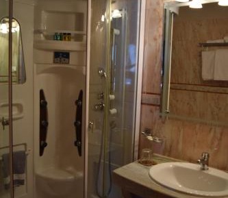 Apartment (4 Adults)