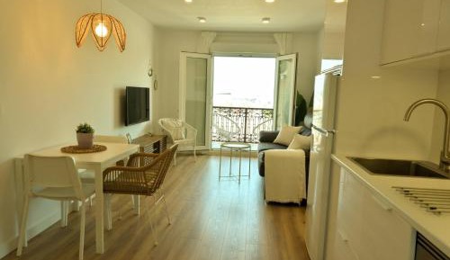 One-Bedroom Deluxe Apartment