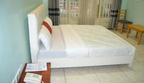 Deluxe Double Room (2 Adults + 1 Child)