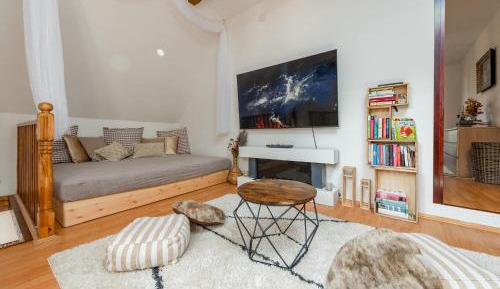 Three-Bedroom Vacation Home 