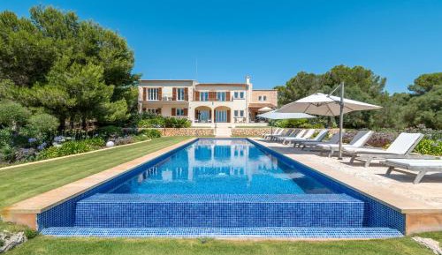 Villa with Garden View