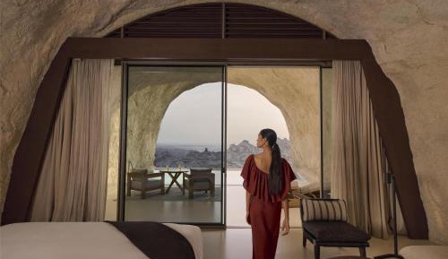 One Bedroom Mountain Cave Suite