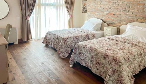 Large Double Room