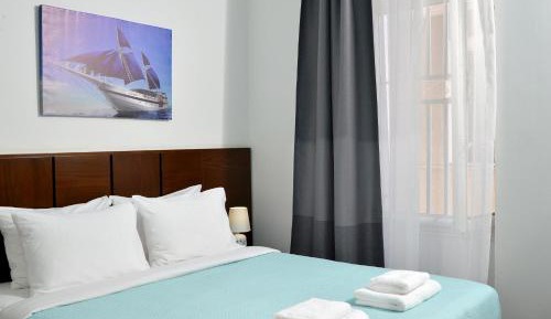 Double Room with Window - No Sea View