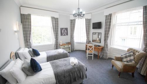 Deluxe Double or Twin Room