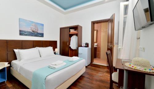 Double Room with Balcony - No Sea View