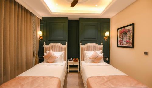 Large Twin Room