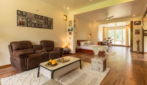 King Room with Balcony