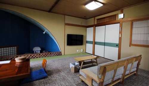 Family Room with Lake View