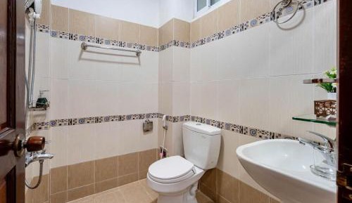 Double Room with Private Bathroom