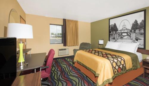 Queen Room - Disability Access/Non-Smoking