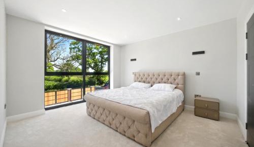 King Room with Spa Bath