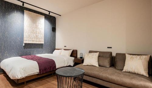 Deluxe Room (Three Double Beds) - Non-Smoking - Cleaning Fee Extra