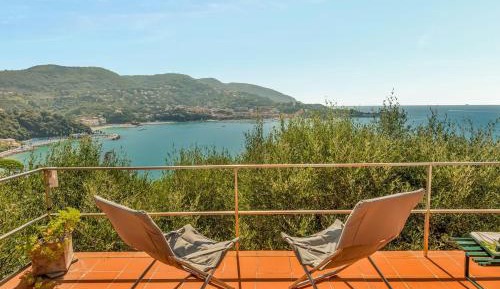 Three-Bedroom Apartment with Sea View