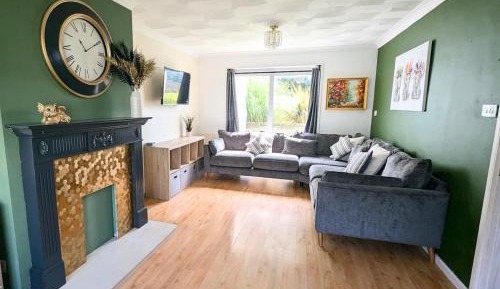 Three-Bedroom Holiday Home 