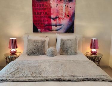 Deluxe Double Room with Shower