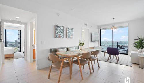 Three-Bedroom Apartment with Ocean View