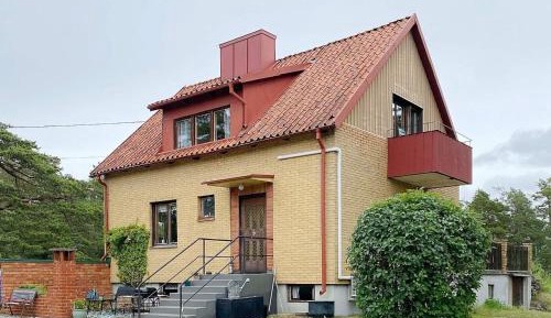 Three-Bedroom Vacation Home 