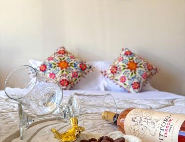 Queen Room with Garden View