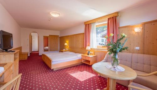 Junior Suite with Balcony