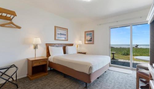 Queen Room with Sea View