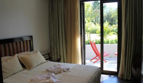 Queen Room with Terrace