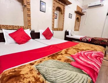 Deluxe Family Room