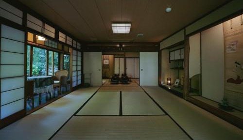 Japanese-Style Room