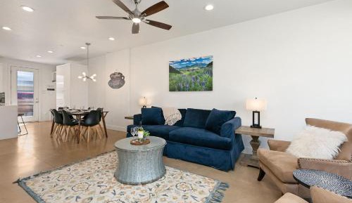 Three-Bedroom Holiday Home 