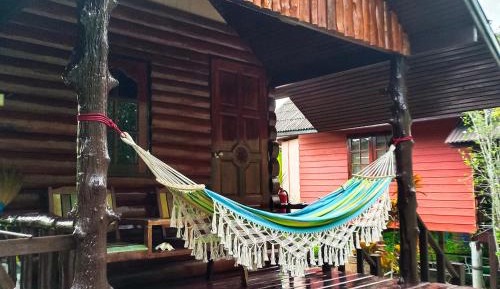 Bungalow with Garden View