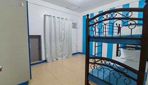 Mixed Dormitory Room