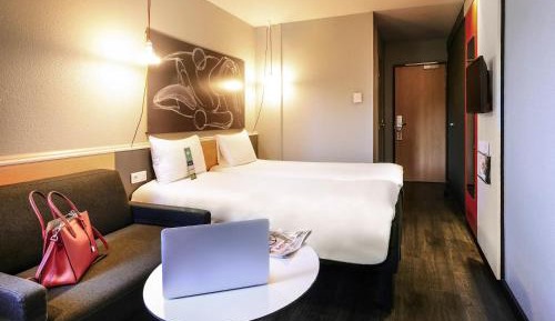 Superior Double Room with Sofa