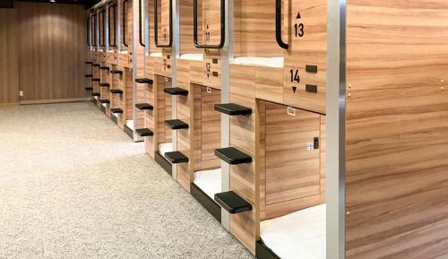 MAX CABIN Capsule Room for Men Only