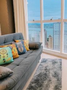 One-bedroom Loft Apartment 