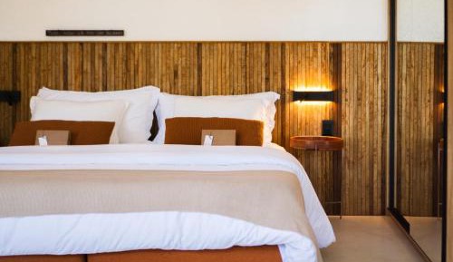 Suite with Garden View